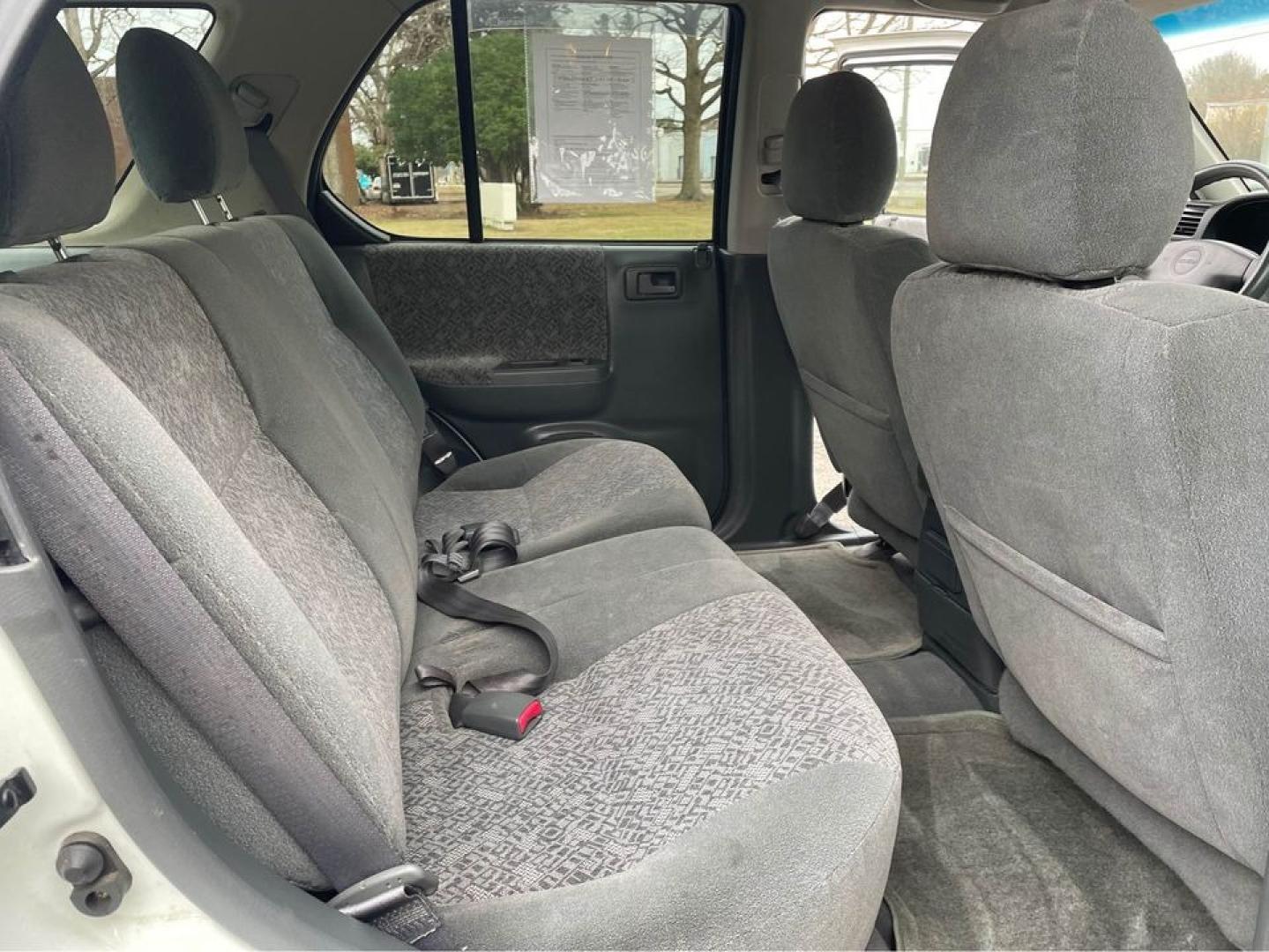 2001 white /Grey Isuzu Rodeo LS (4S2CK58W114) with an V6 engine, Auto transmission, located at 5700 Curlew Drive, Norfolk, VA, 23502, (757) 455-6330, 36.841885, -76.209412 - Photo#14